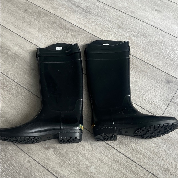 Ralph Lauren Black Tall Rain Boots with classic Gold Buckle size 10 - Picture 6 of 8
